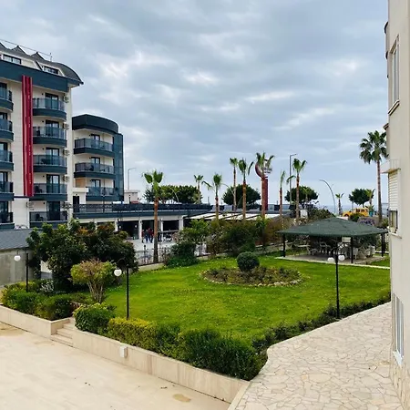 Sea Haven: Endless Waves Apartment *